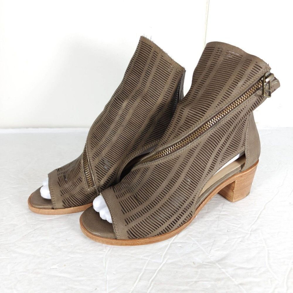 Baske California Women's AZALEA US 6 Taupe Leather Perforated Angle Zip Bootie